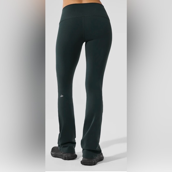 Alo Airbrush High-Waist 7/8 Bootcut Legging - Picture 3 of 3